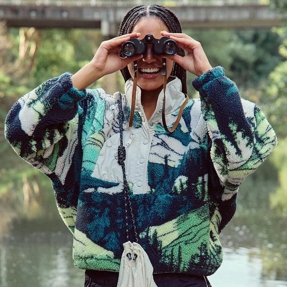 Free People Jackets & Blazers - Free People Hit The Slopes Rocky Ridge Green Blue Printed Sherpa Pullover XS